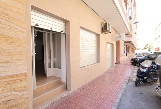 Comercial - Reventa - Torrevieja - Costa Blanca