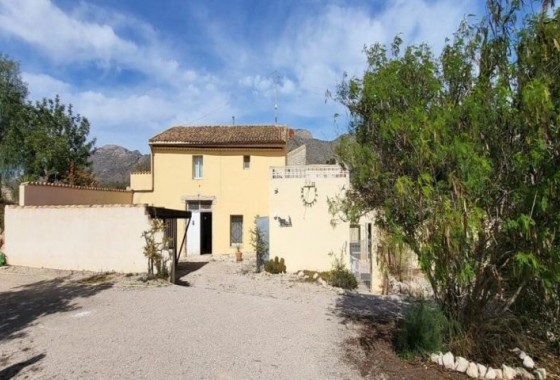 Country house - Resale - La Canalosa - La Canalosa