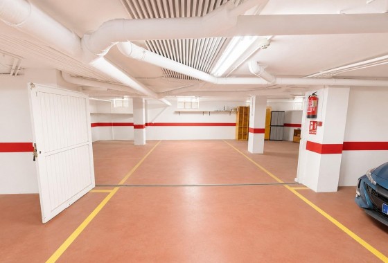Garage - Long Term Rental - Torrevieja - Centro