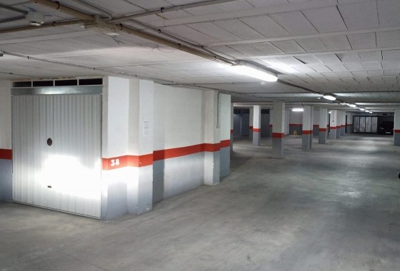 Garage - Revente - Torrevieja - Estacion de autobuses