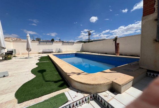 Property - Reventa - Algueña - Inland