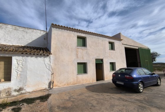 Property - Revente - Yecla - Inland