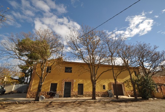 Property - Revente - Yecla - Inland