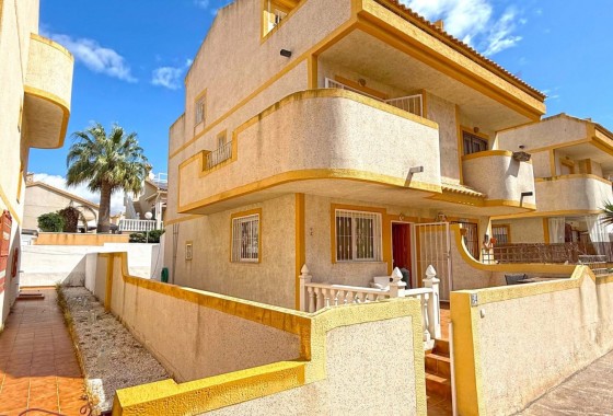 Semi Detached Villa - Revente - Orihuela Costa - MOV-96209