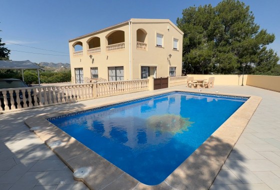 Villa - Resale - Cañadas de San Pedro - Inland