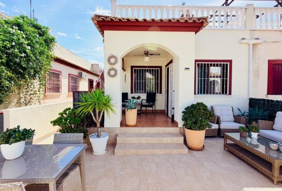 Villa - Resale - Daya Vieja - Costa Blanca
