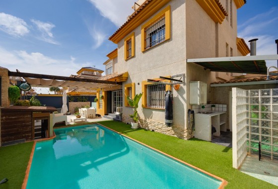 Villa - Resale - Los Montesinos - La herrada