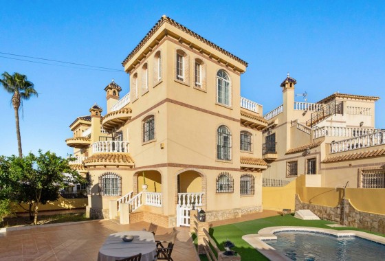 Villa - Resale - Orihuela Costa - La Florida