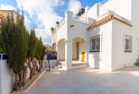 Villa - Resale - Orihuela Costa - La Florida