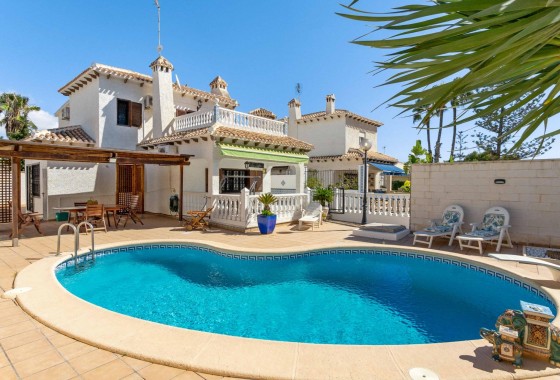 Villa - Resale - Orihuela Costa - La Zenia