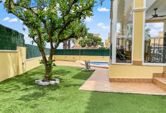 Villa - Resale - Orihuela Costa - Los Dolses