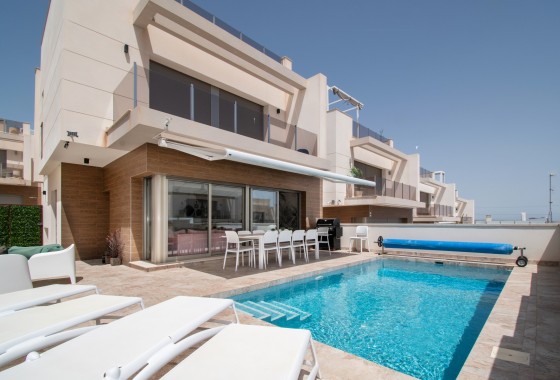 Villa - Resale - Orihuela Costa - TI-LHS20