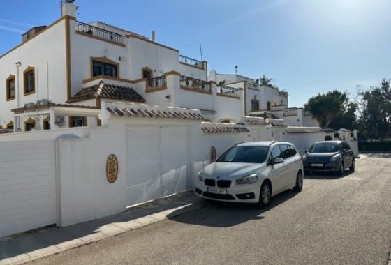 Villa - Resale - Orihuela - Wil-83544