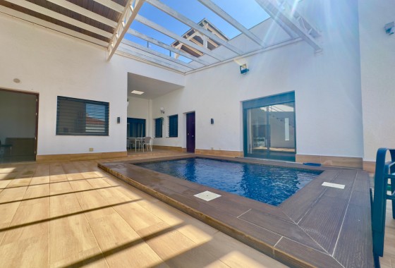 Villa - Resale - Pilar de la Horadada - Torre de la Horadada