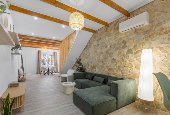 Villa - Resale - Torrevieja - Centro - Muelle Pesquero