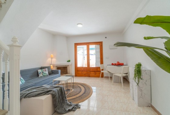 Villa - Resale - Torrevieja - La Siesta - El Salado - Torreta