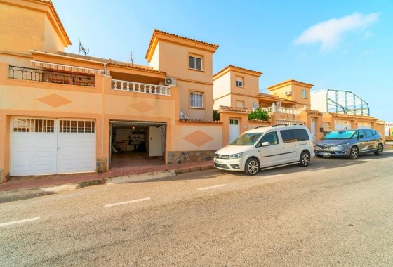 Villa - Resale - Torrevieja - Los altos