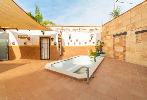 Villa - Resale - Torrevieja - Los altos