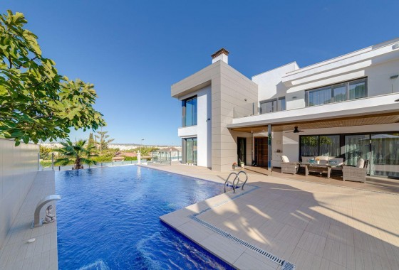 Villa - Resale - Torrevieja - Los balcones