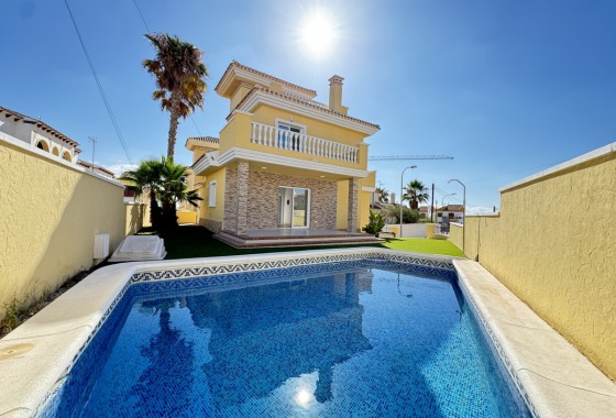 Villa - Resale - Villamartin - Villamartin