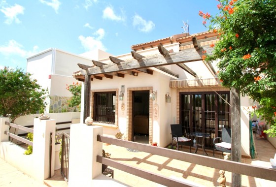 Villa - Resale - Villamartin - Villamartin