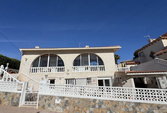 Villa - Resale - Villamartin - Villamartin