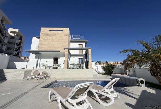 Villa - Resale - Villamartin - Villamartin