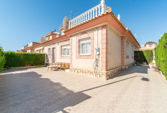 Villa - Revente - Orihuela Costa - Punta Prima