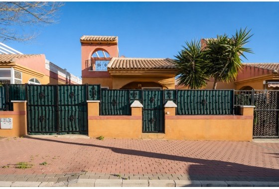 Villa - Revente - Torrevieja - Aguas Nuevas