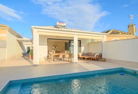 Villa - Revente - Torrevieja - OC-98255