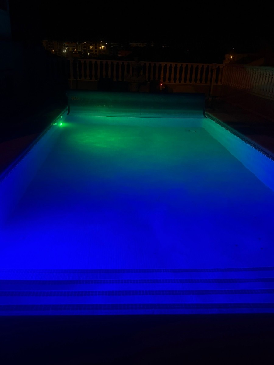 Vrijstaande villa te koop in Orihuela Costa