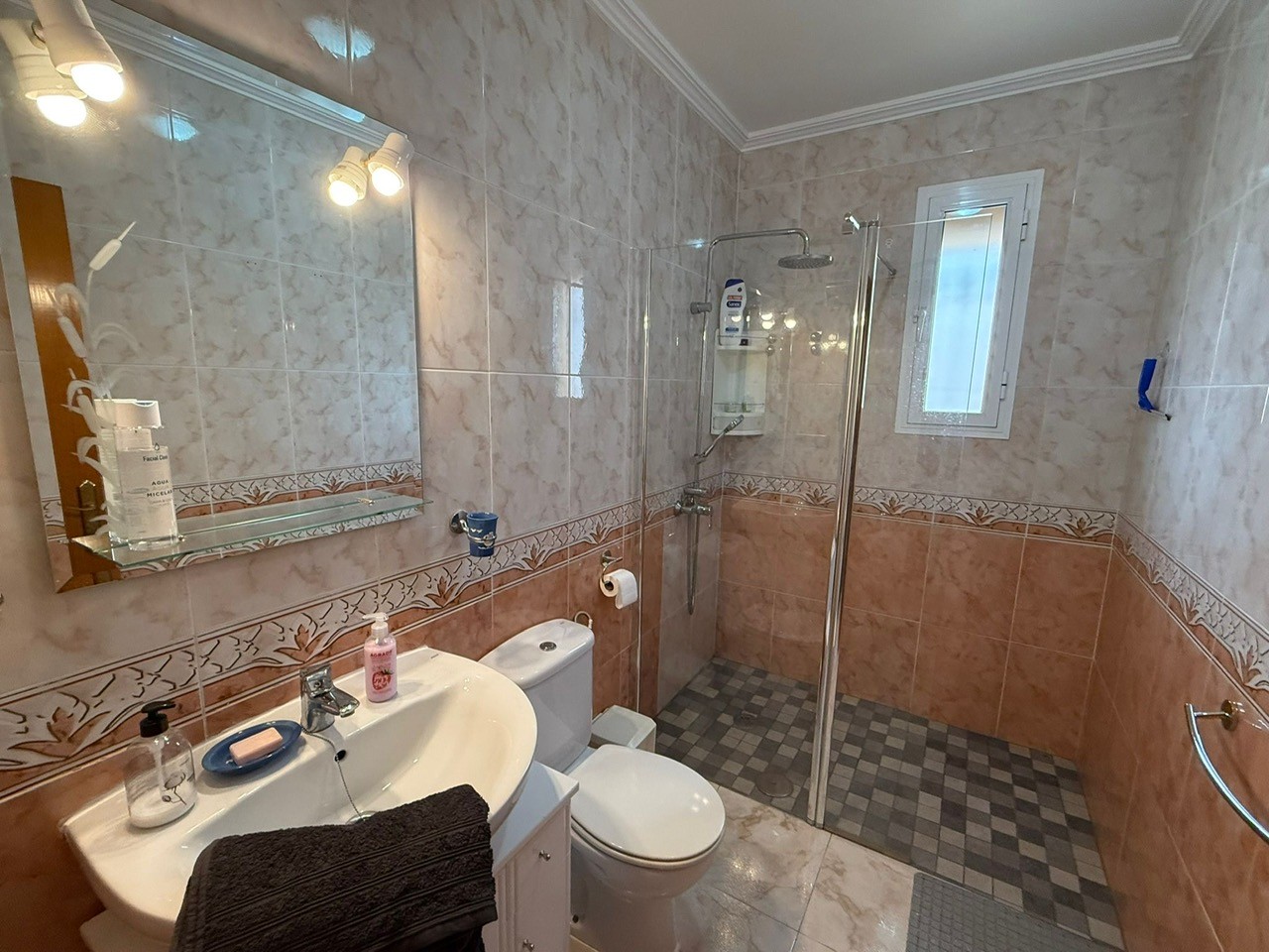 Vrijstaande villa te koop in Orihuela Costa