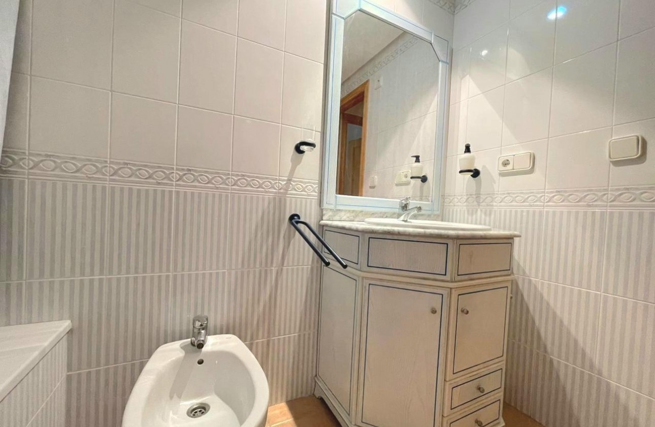 Revente - Appartement - Torrevieja - LA MATA