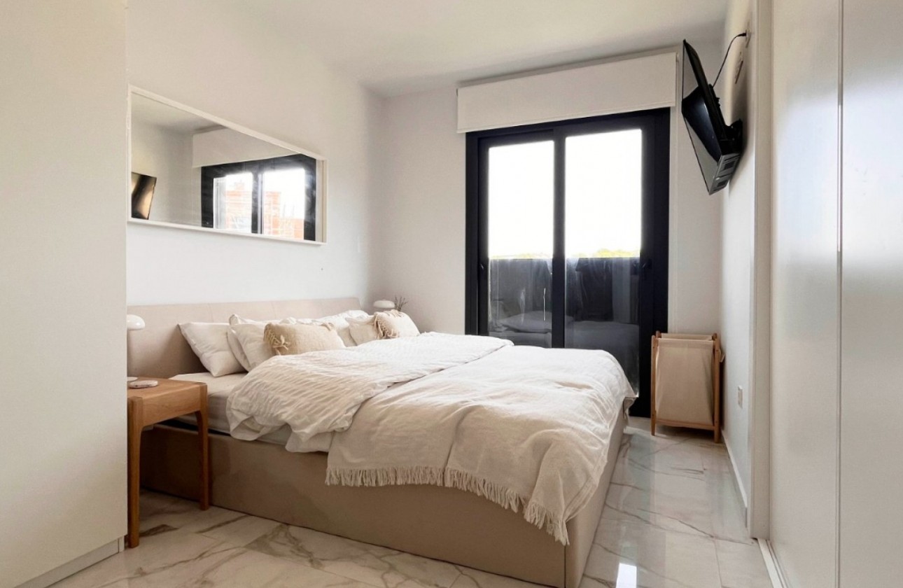 Resale - Apartment / flat - Torrevieja - Los Altos