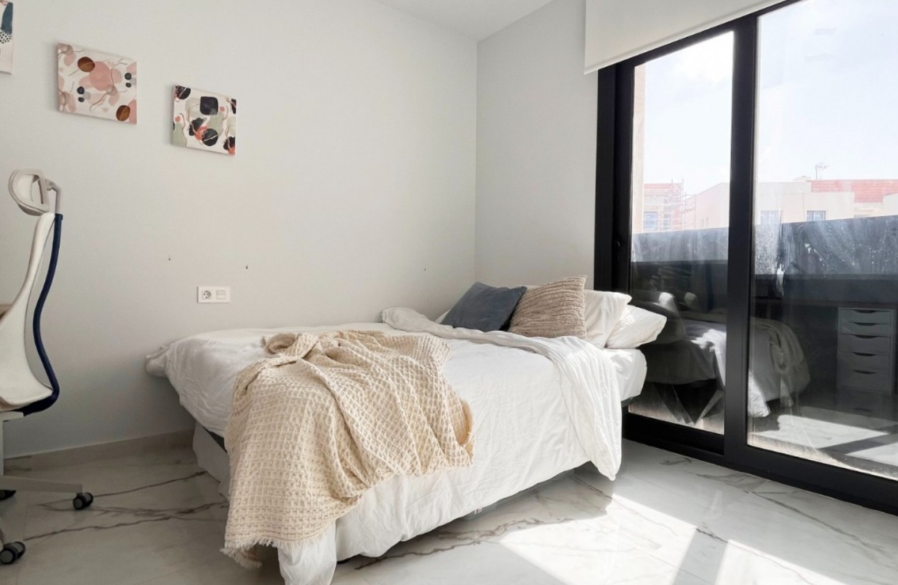 Reventa - Apartamento / piso - Torrevieja - Los Altos