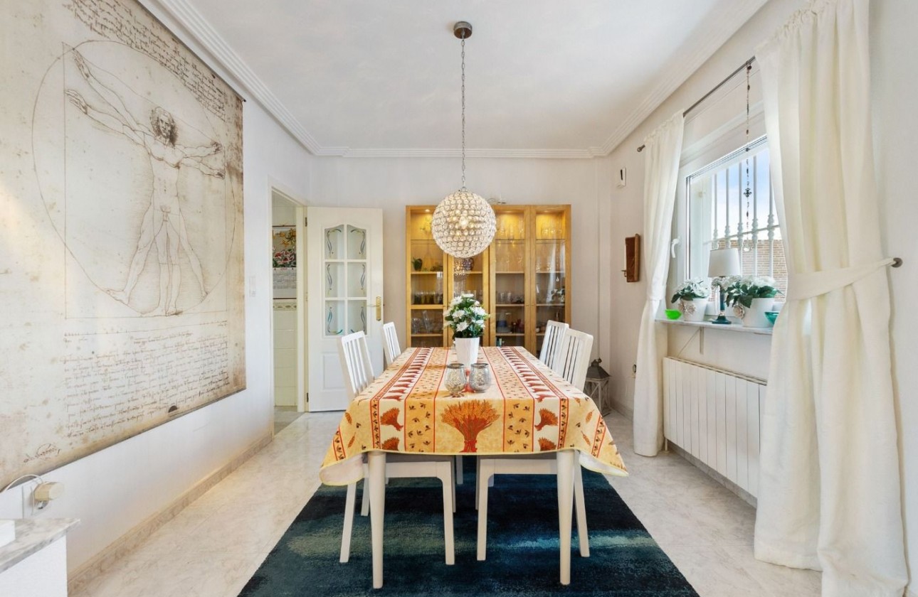 Reventa - Chalet - Torrevieja - Aguas nuevas 1