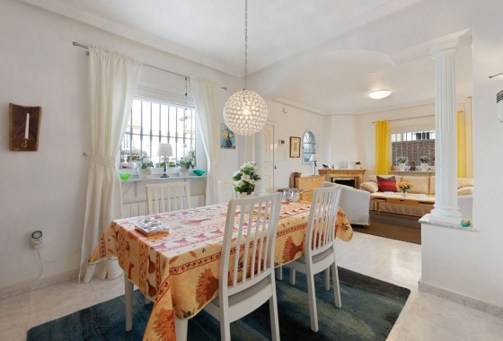 Reventa - Chalet - Torrevieja - Aguas nuevas 1