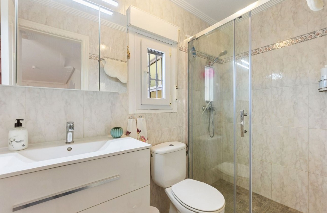 Reventa - Chalet - Torrevieja - Aguas nuevas 1