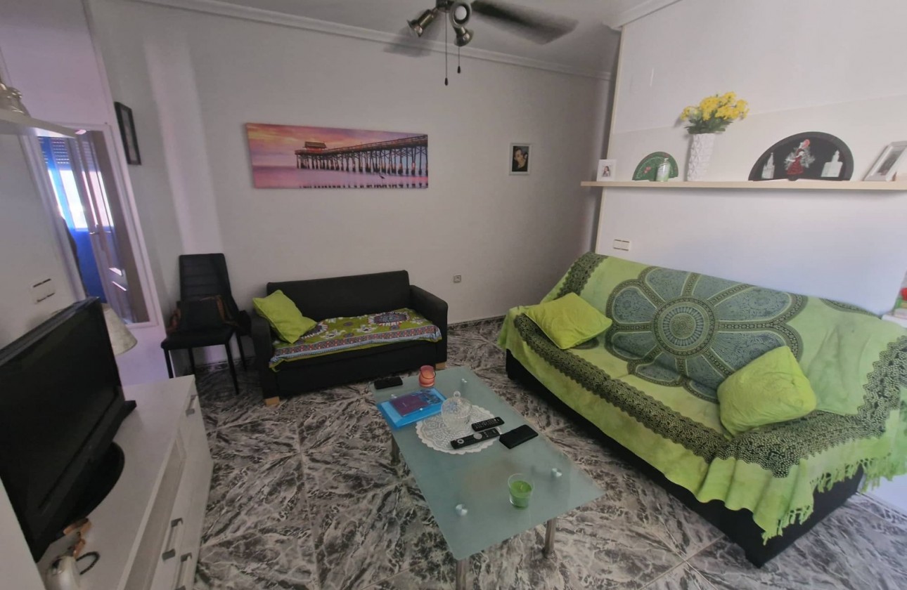Alquiler a largo plazo - Apartamento / piso - Torrevieja - Centro