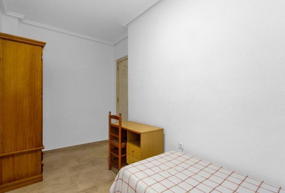 Reventa - Apartamento / piso - Torrevieja - La Mata pueblo