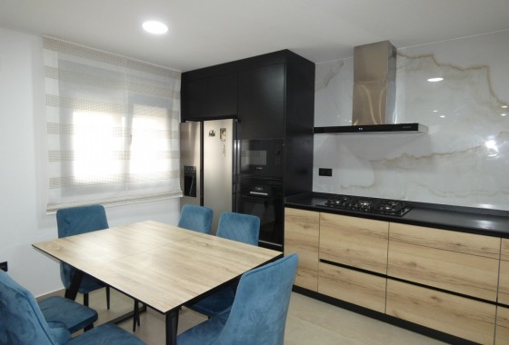 Resale - Apartment / flat - Algorfa
