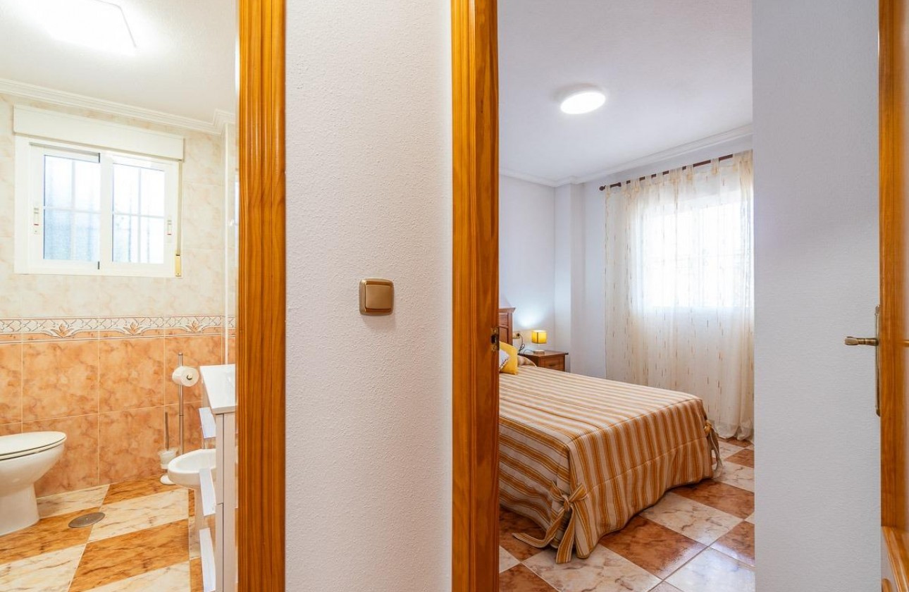 Reventa - Apartamento / piso - Orihuela Costa - Montezenia