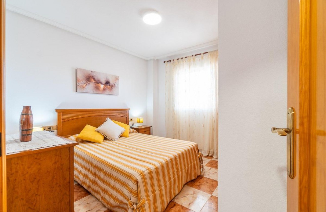 Resale - Apartment / flat - Orihuela Costa - Montezenia