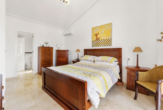 Resale - Villa - Orihuela Costa - Los Dolses