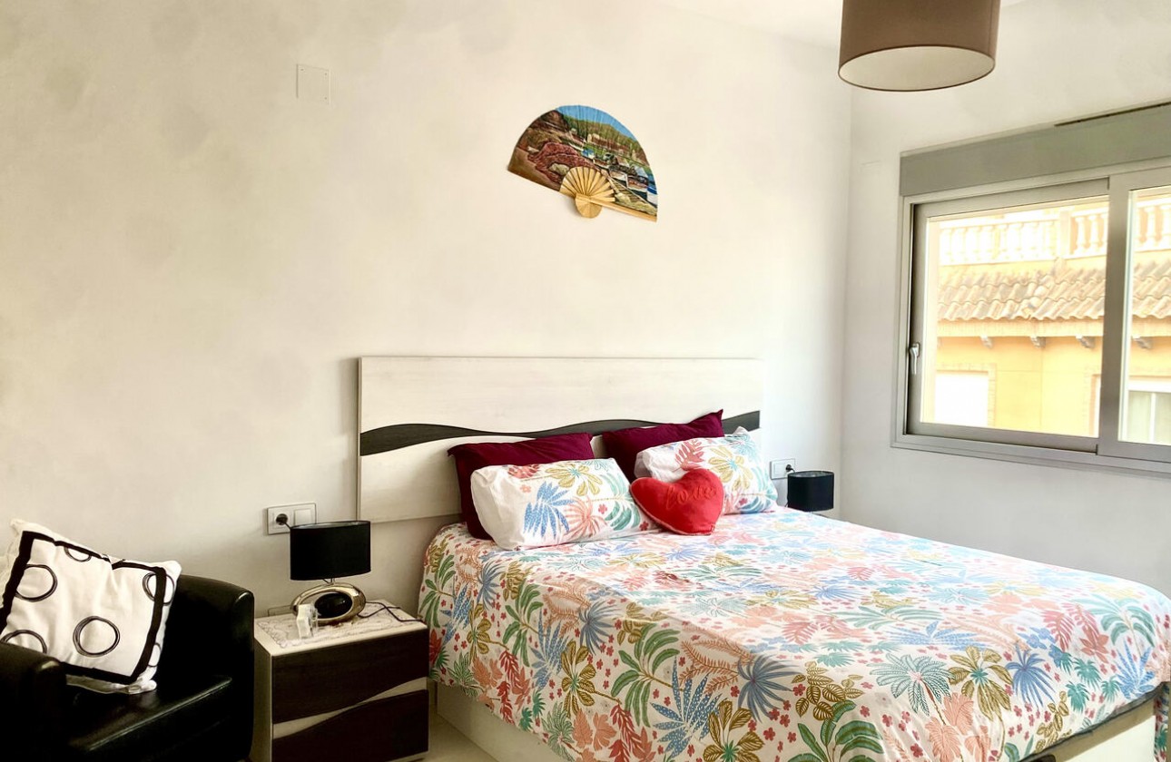 Resale - Apartment / flat - Guardamar Del Segur