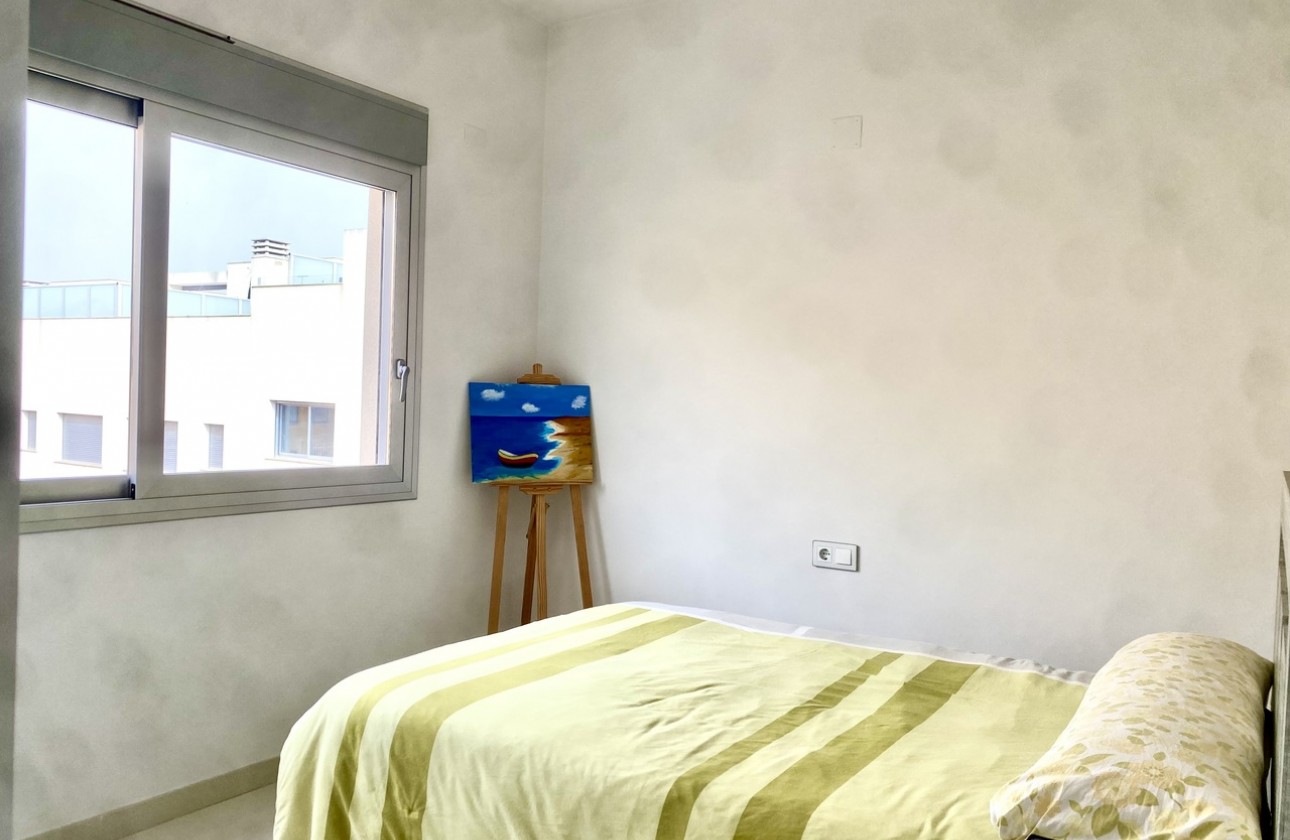 Resale - Apartment / flat - Guardamar Del Segur