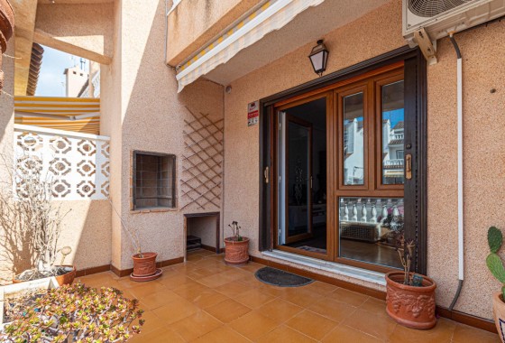 Resale - Villa - Torrevieja - Los altos