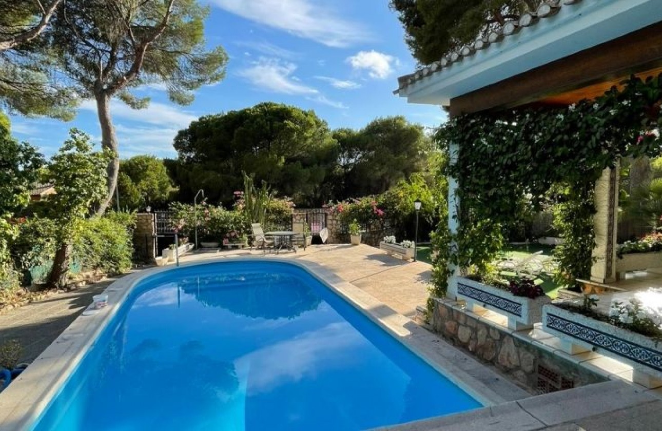 Resale - Villa - Dehesa de campoamor - Campoamor