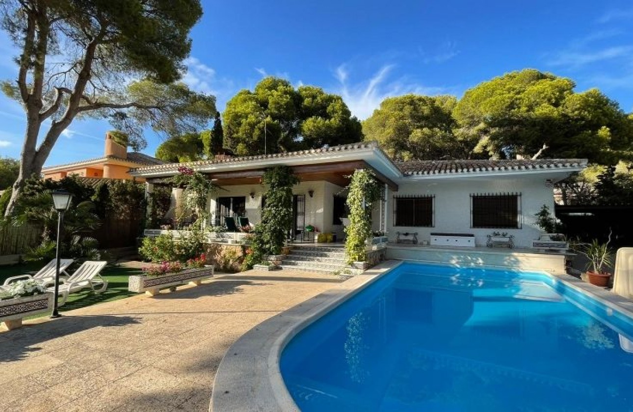 Resale - Villa - Dehesa de campoamor - Campoamor