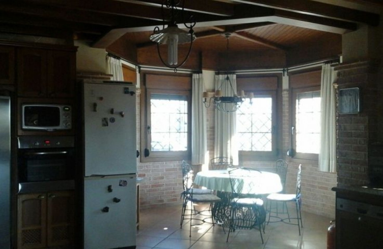 Reventa - Chalet - Elche